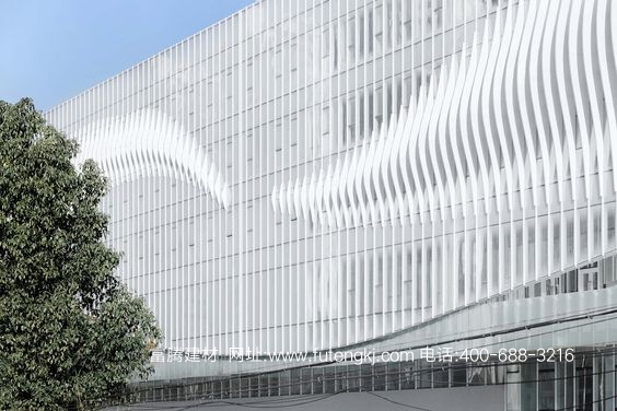 bb9c4cb0fb784fdbac3c1909f8b53428